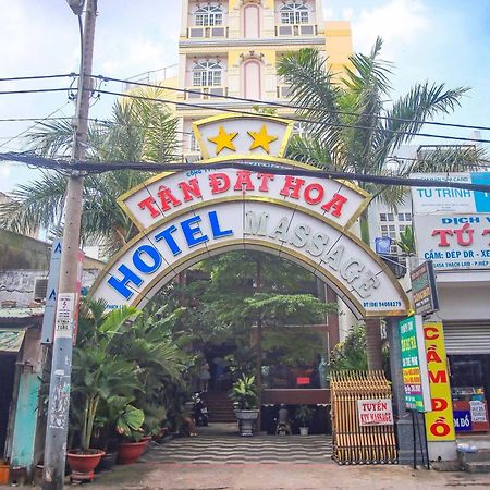 Tan Dat Hoa Hotel & Massage Ciudad Ho Chi Minh  Exterior foto